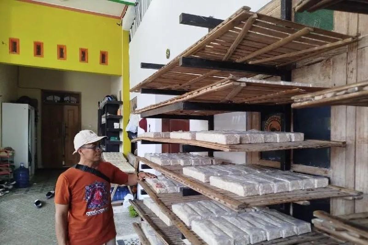 Tempe Makin Kecil, Dampak Harga Kedelai Melonjak
