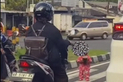 Viral Pengemis Bawa Anak di Ketandan Bantul, Satpol PP Turun