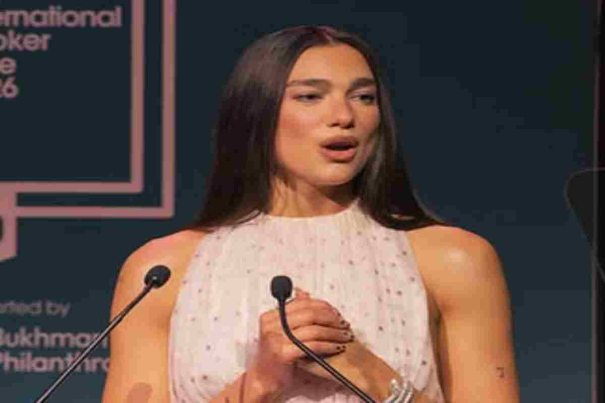 Samsung Digugat Dua Lipa Usai Pakai Foto Tanpa Izin