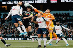 Tottenham Gagal Menang, Ancaman Degradasi Makin Nyata