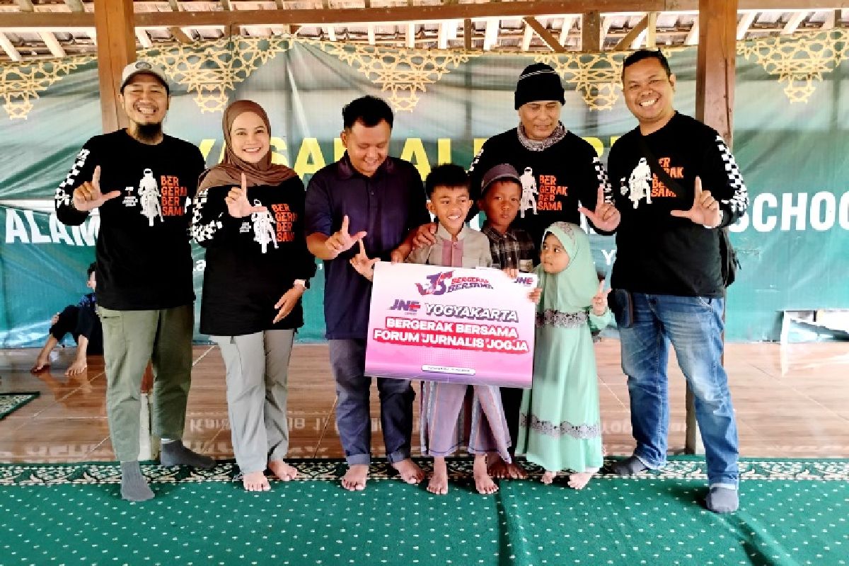 Dari Tebing Breksi ke Panti, Touring JNE-FJ2 2026 Penuh Aksi Sosial