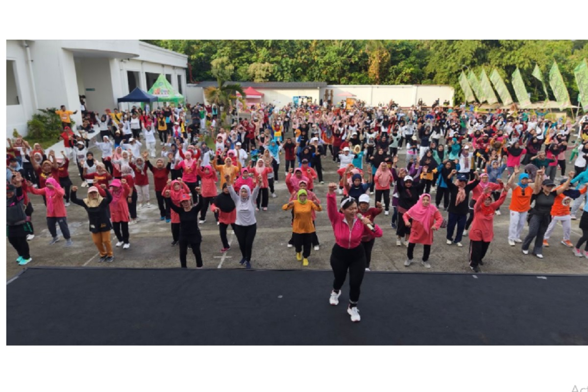 Ratusan Warga Ikuti Senam Hebat di RS Sedayu General Hospital