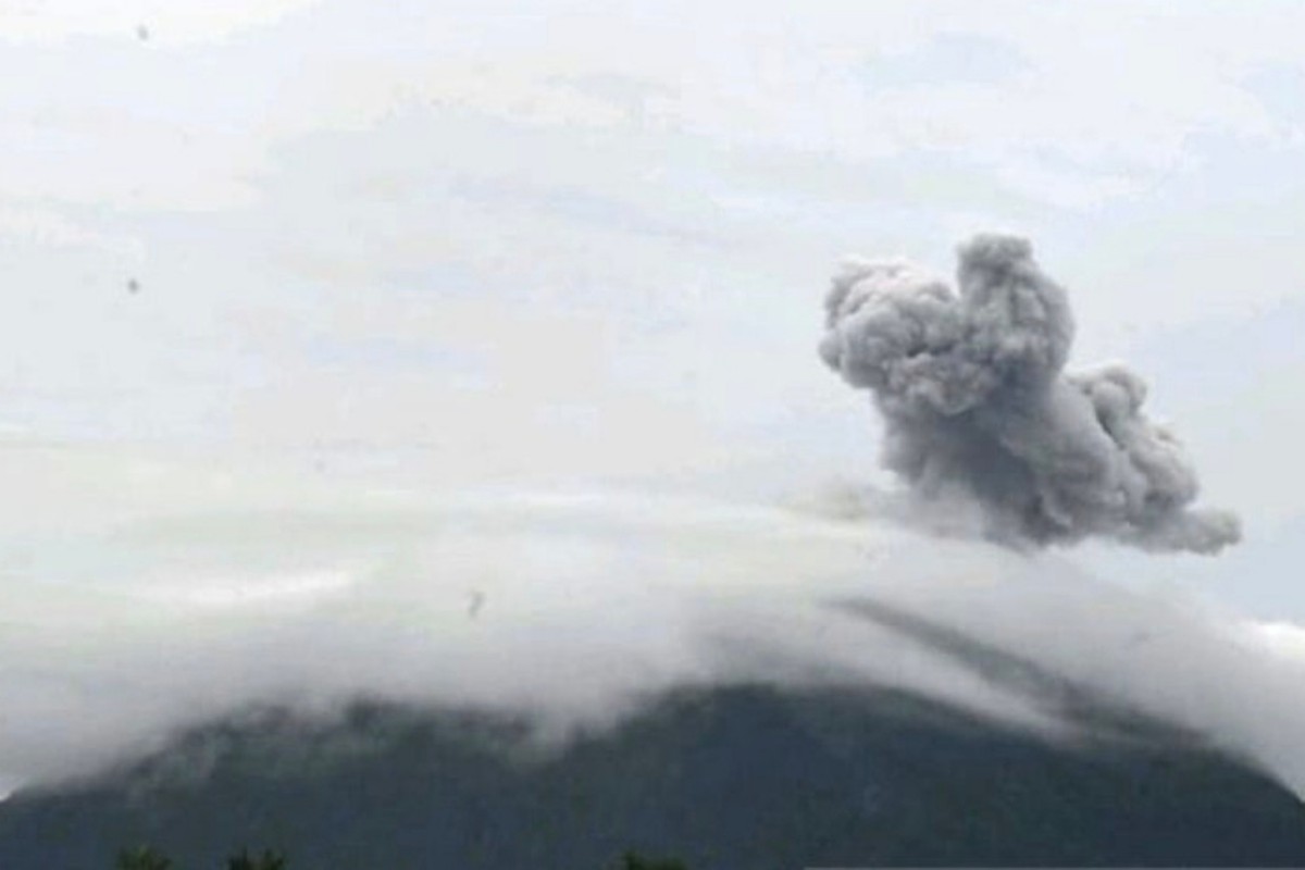 Gunung Ibu Erupsi Lagi, Radius Aman Diperluas 3,5 Km