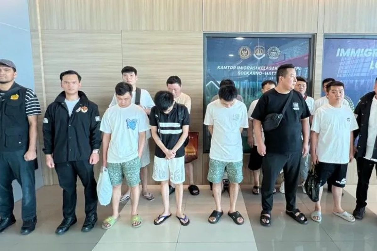 19 WNA Love Scammer Diciduk di Tangerang, Modus Terbongkar