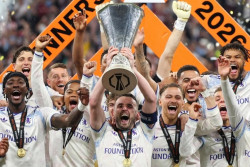 Aston Villa Juara Liga Europa 2025-2026, Freiburg Dibantai 3-0