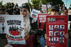 Detik-Detik Pembebasan 9 WNI dari Israel, Kini Dalam Perjalanan Pulang