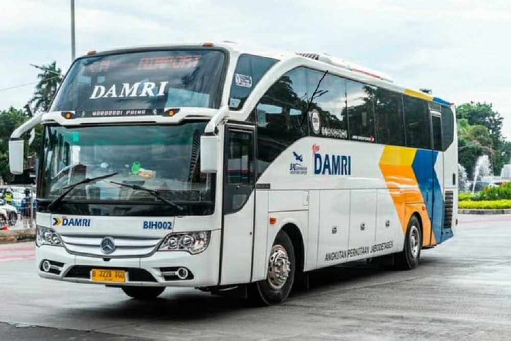 Naik DAMRI ke Bandara YIA, Jadwal & Rute Lengkap
