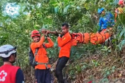 Pendaki Tersambar Petir di Gunung Monrolo, Satu Tewas