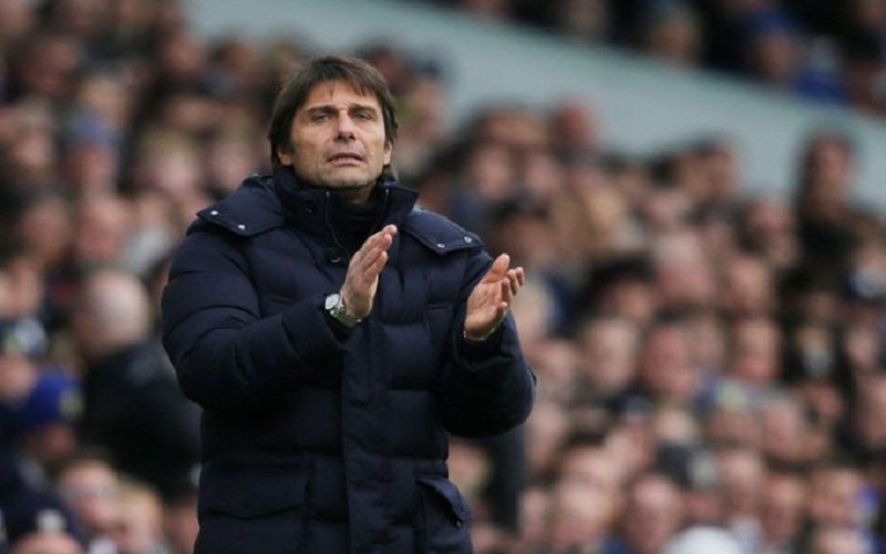 Antonio Conte Berkelakar Sarankan Guardiola Latih Timnas Italia