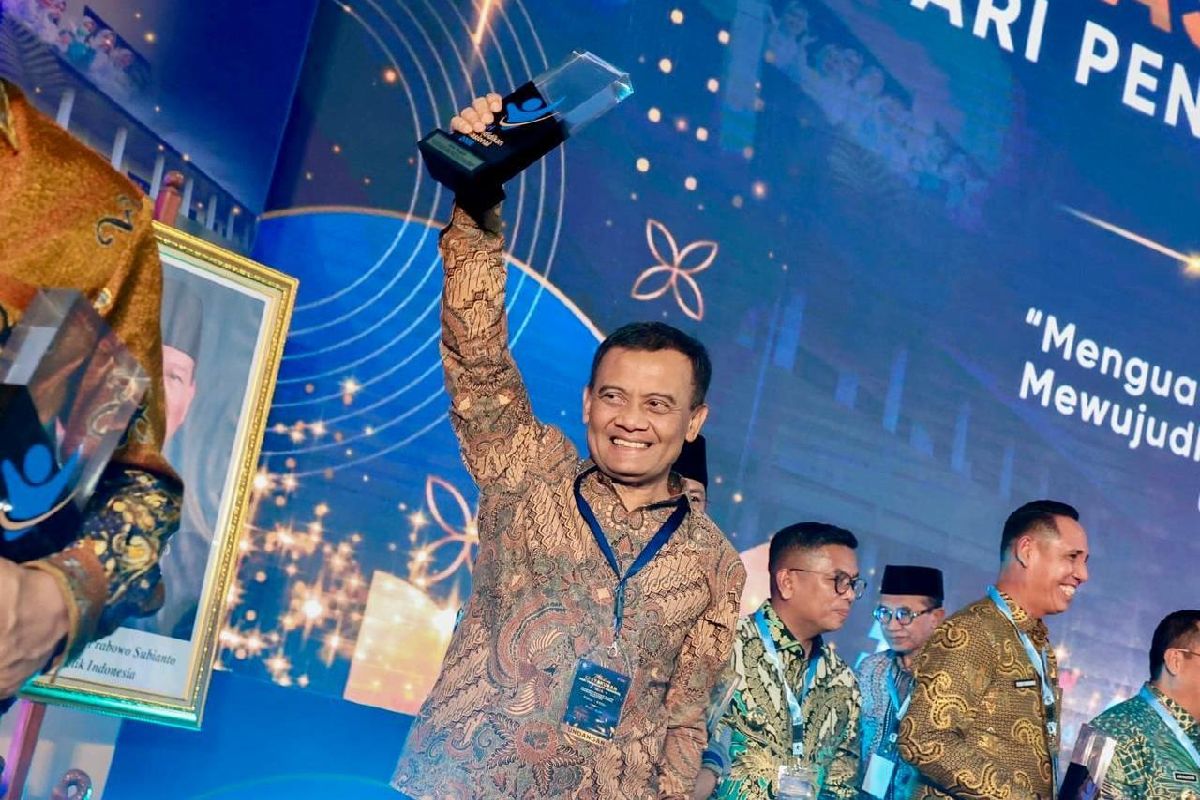 Prestasi Gemilang! Jateng Raih Banyak Penghargaan Pendidikan Nasional