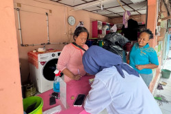 17 Ton Baju Bekas Jadi Sumber Cuan Nasabah Mekaar Pemilik Laundry