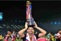 Sandy Walsh Raih Treble Winner Bersama Buriram United