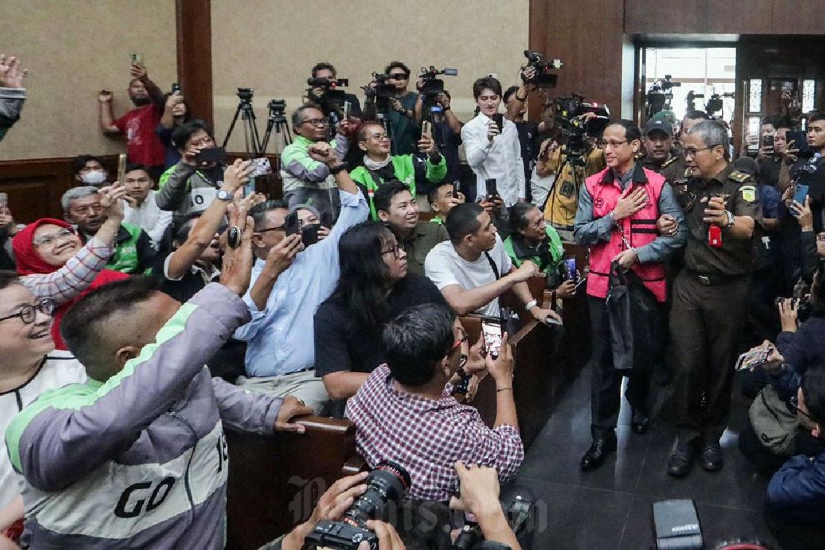 Nadiem Klaim Hemat Rp3,9 Triliun dari Chromebook, Tapi Tuntutan Ironis