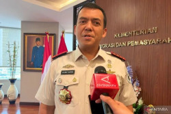 KPK Buru Wamen Imigrasi Silmy Karim Usai OTT Jakbar