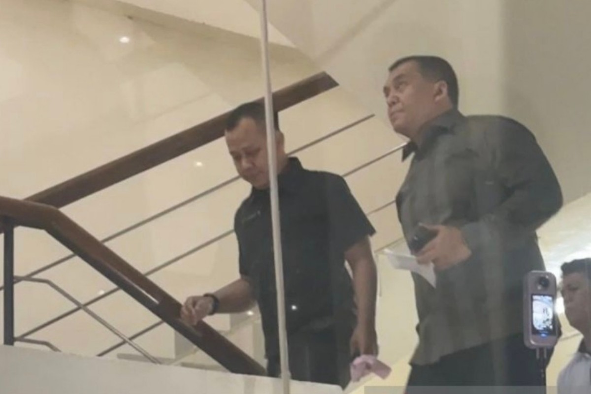 Diburu KPK Terkait OTT Imigrasi, Silmy Karim Akhirnya Menyerahkan Diri