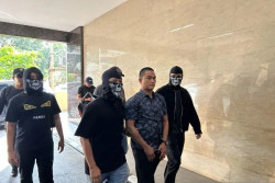 Oknum Brimob Jadi Mata-Mata Narkoba Diciduk, Diboyong ke Jakarta