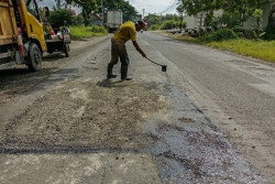 Perbaikan Jalan Jateng Dikebut, Ahmad Luthfi Tekankan Kualitas