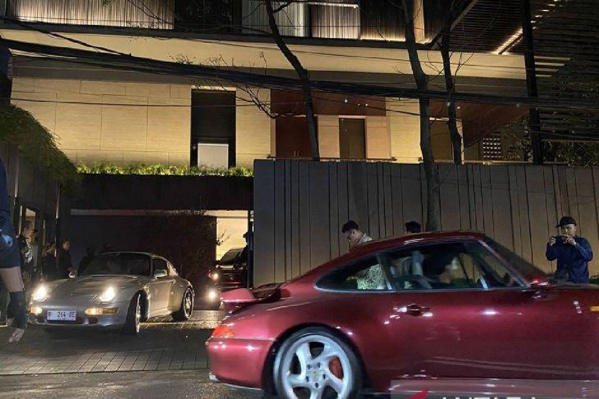 KPK Sita Porsche hingga Harley dari Rumah Silmy Karim