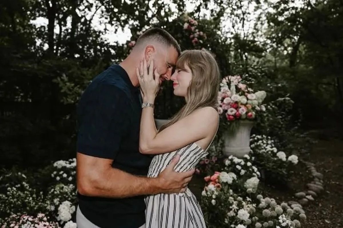 Taylor Swift dan Travis Kelce Dikabarkan Menikah Juli 2026