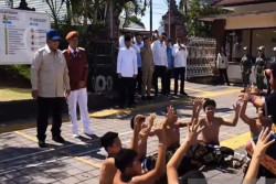 Prabowo Tinjau Sekolah Rakyat Bali, Kisah Siswa Bikin Haru