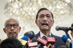 Luhut Sebut Skema Bansos Baru Dipastikan Tak Kurangi Bantuan