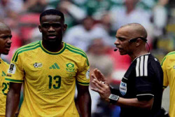Meksiko vs Afrika Selatan Ukir Rekor Baru Kartu Merah Piala Dunia