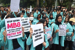 Mahasiswa BEM Soloraya Demo DPRD Solo, Bawa 9 Tuntutan Krusial