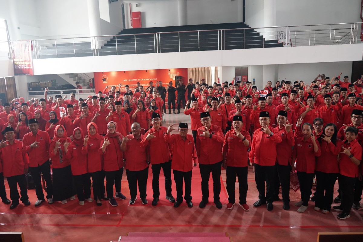 DPD PDIP DIY Serahkan SK PAC se-DIY dan Bekali Penguatan Ideologi