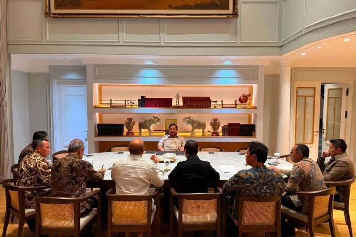 Prabowo Kumpulkan Menteri, Bahas Investasi Asing ke RI