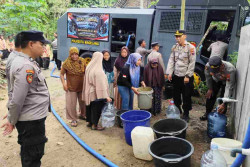 Hari Bhayangkara ke-80, Polresta Magelang Salurkan 6.000 Liter Air