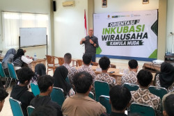 Pelajar Dilatih Berbisnis lewat Inkubasi Wirausaha Kawula Muda