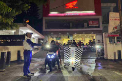 Pencinta Vario Semarakkan Night Ride Penuh Kebersamaan