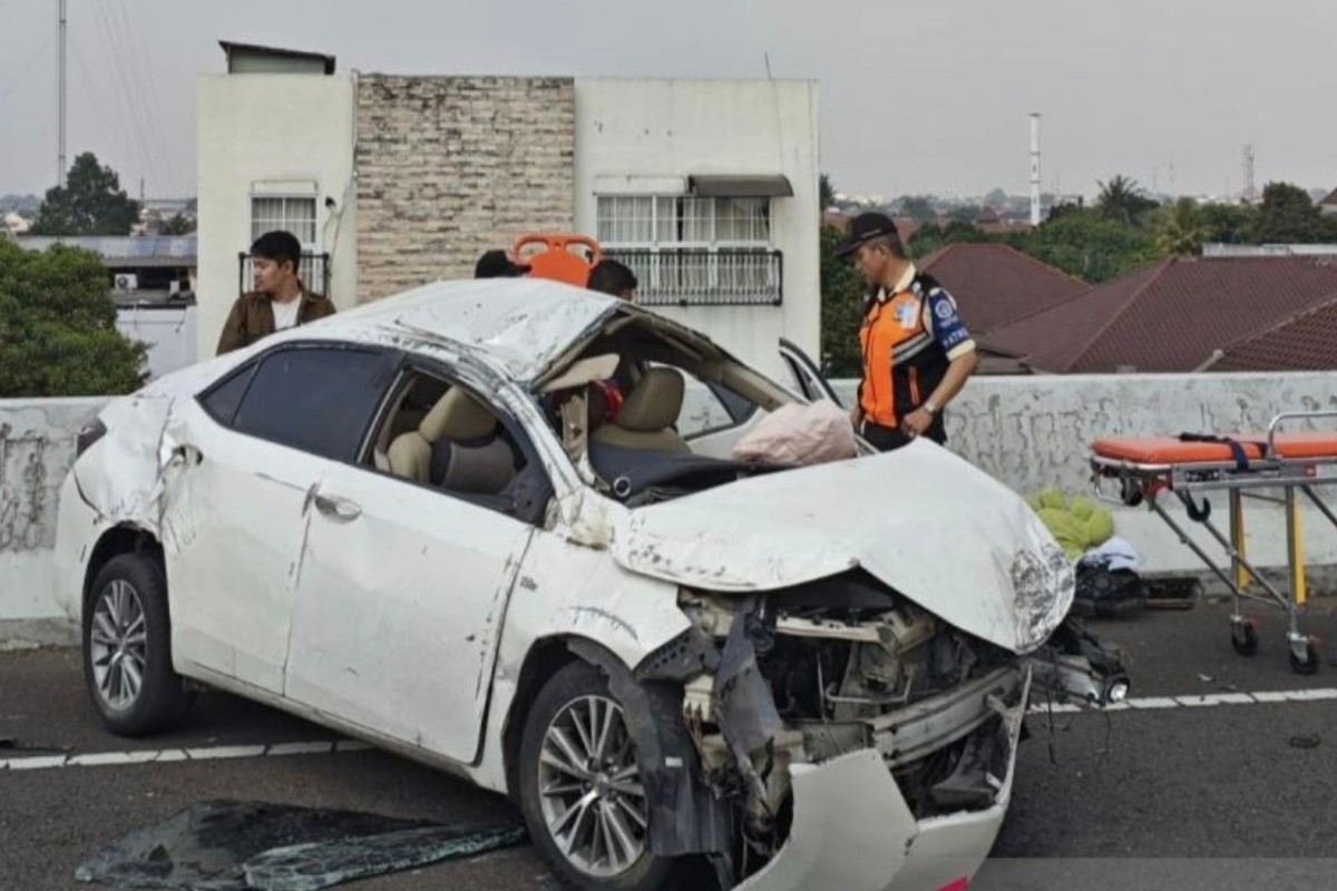 Kecelakaan Beruntun di Tol Becakayu, 8 Orang Dilarikan ke RS