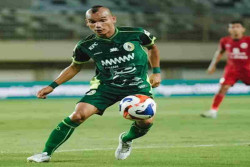 Kakak Beri Kode Kuat: Riko Simanjuntak Tetap di PSS Sleman Musim Depan