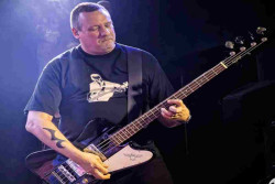 Kabar Duka, Bassist Sixpence None the Richer Justin Cary Tutup Usia