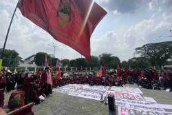 Mahasiswa Muhammadiyah Gelar Tapa Pepe di Titik Nol, Sampaikan Kritik