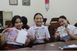 Siswa Stella Duce 2 Kelola Kesehatan Mental Lewat Art Therapy