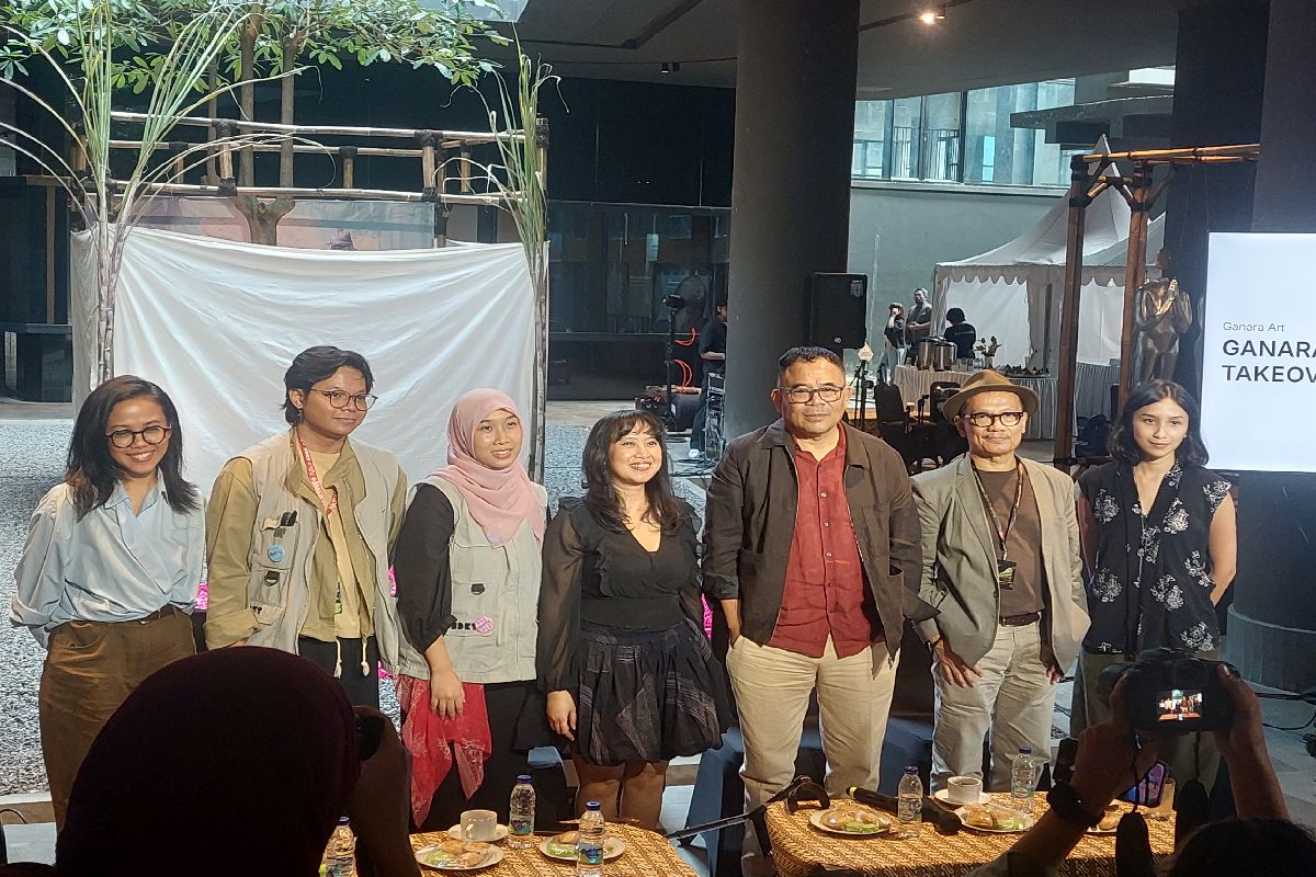 Menelusuri 45 Tahun Jalan Kreatif Garin Nugroho Merekam Indonesia