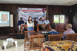 Buku Jadi Penepis Candu terhadap  Judol dan Pinjol