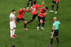 Hasil Piala Dunia: Mesir vs Iran 1-1, Gol Khalilzadeh Dianulir VAR