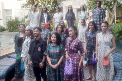 Lukisan Jadi Busana, Kolaborasi Purana di Jogja Curi Perhatian