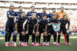 Uruguai Gagal ke 32 Besar, Pulang Pakai Pesawat Komersial Bukan Carter