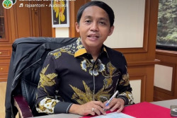 Raja Juli Bantah Terima Gratifikasi Kasus OTT Bupati Kuansing