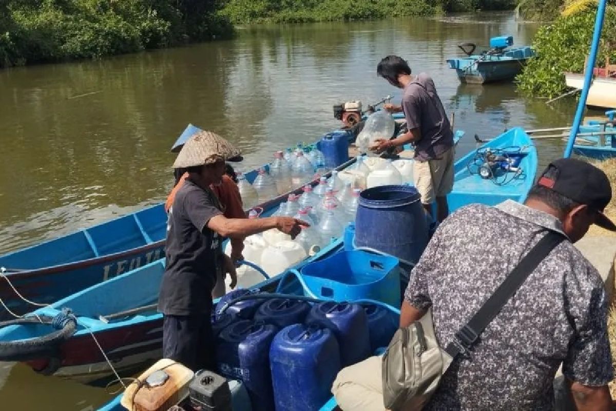 Kekeringan Meluas di Cilacap, 117.000 Liter Air Bersih Disalurkan