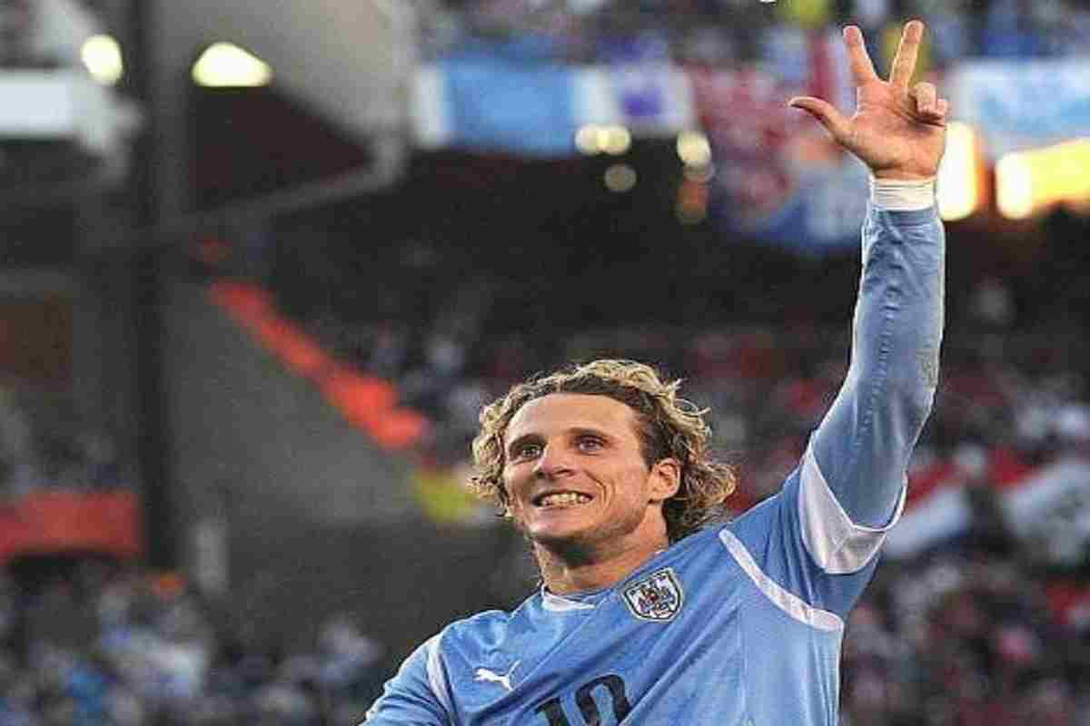 Uruguay Tunjuk Forlan, Misi Bangkitkan La Celeste dari Keterpurukan