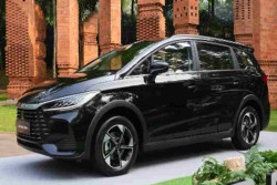 BYD M6 DM Menggila, Penjualan Mobil PHEV Indonesia Pecah Rekor