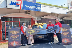 Member JLC Asal Wonosobo Raih Mobil Listrik dari JNE