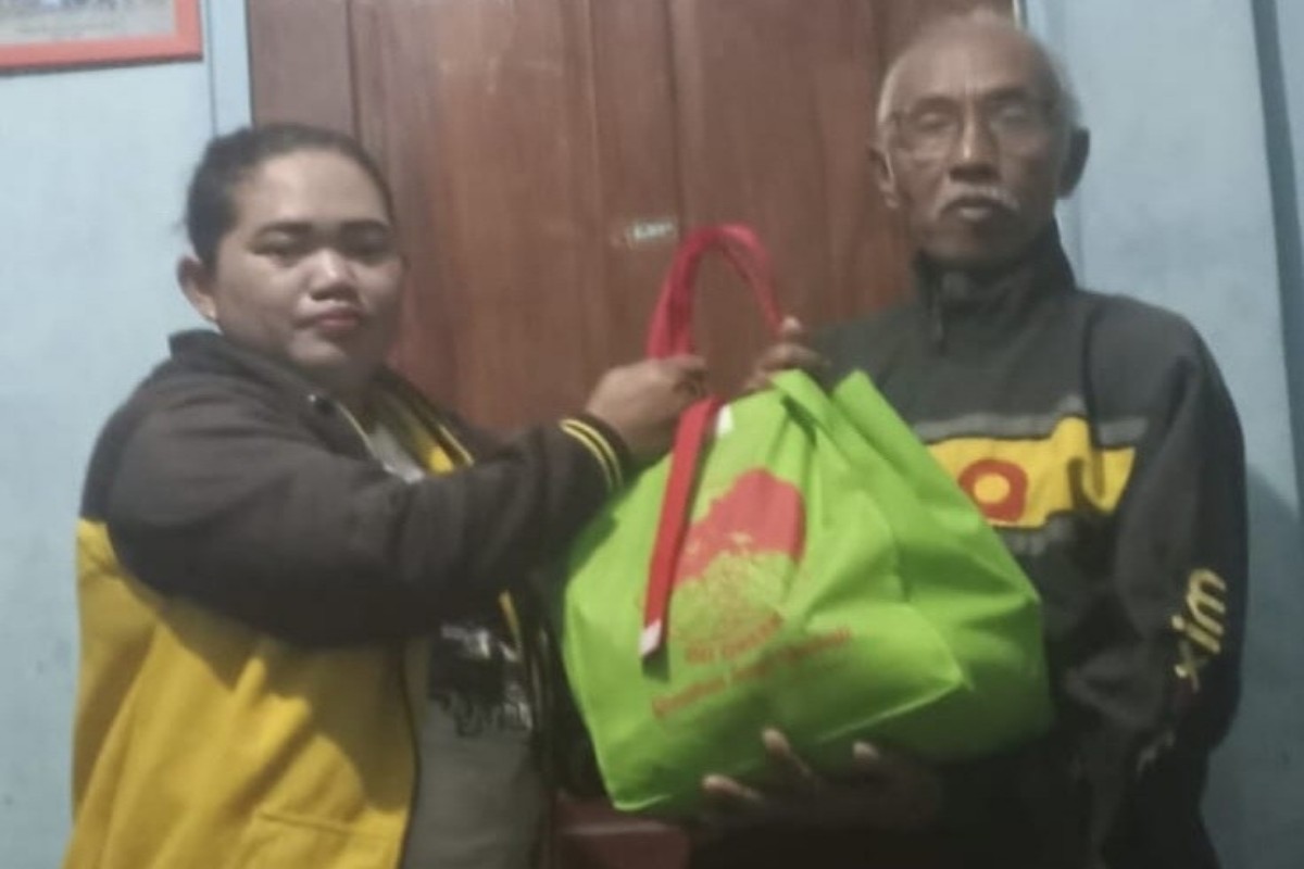 Ojol Solusi Bantul Salurkan Sembako untuk Driver yang Tak Bekerja