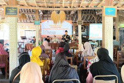 BEDAH BUKU: Memahami Perbedaan  Konsep House dan Home
