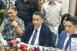Forum Pemred Soroti Sikap Hotman Paris saat Jumpa Pers Kejagung